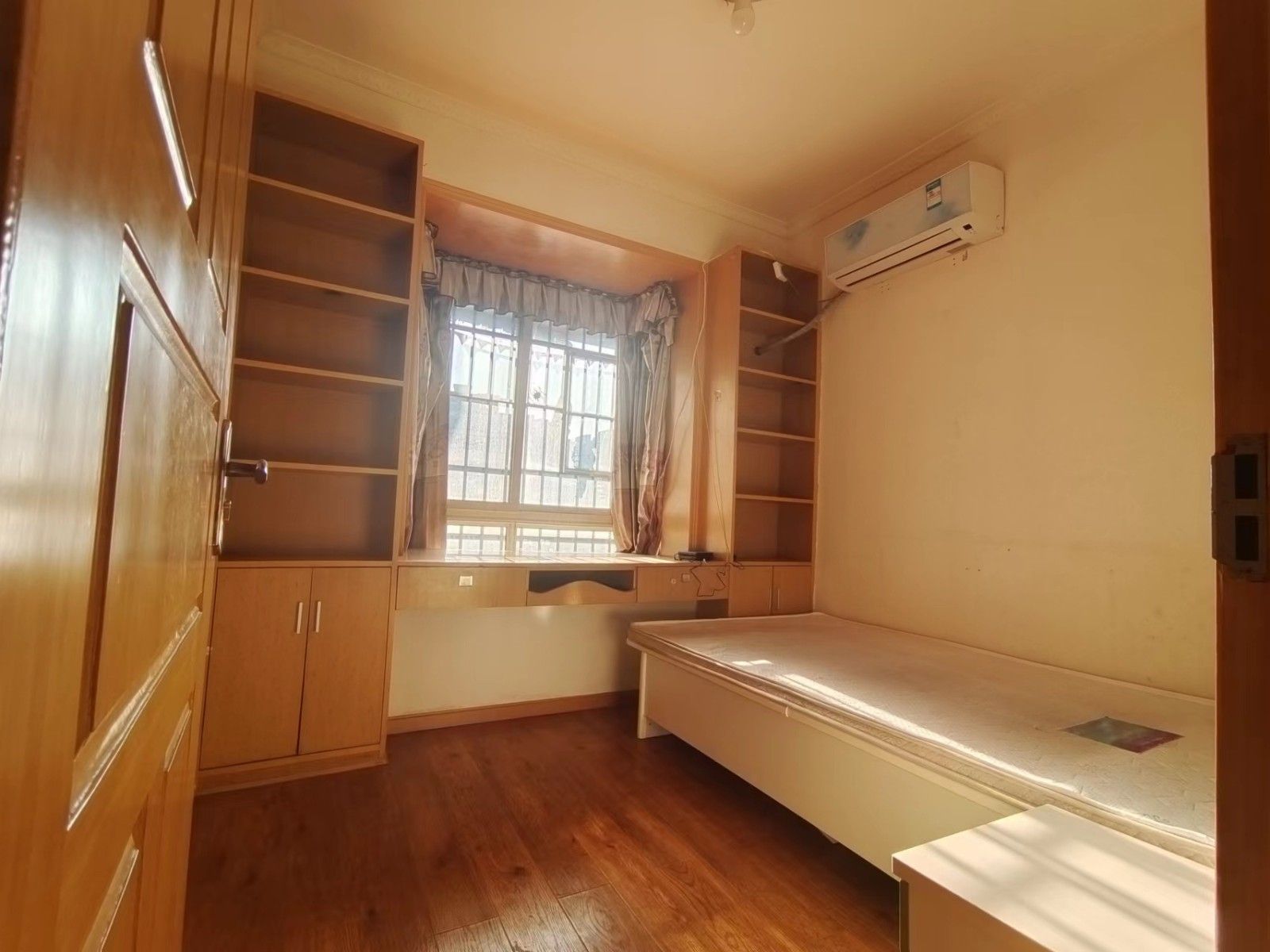 M-28472二手房图片