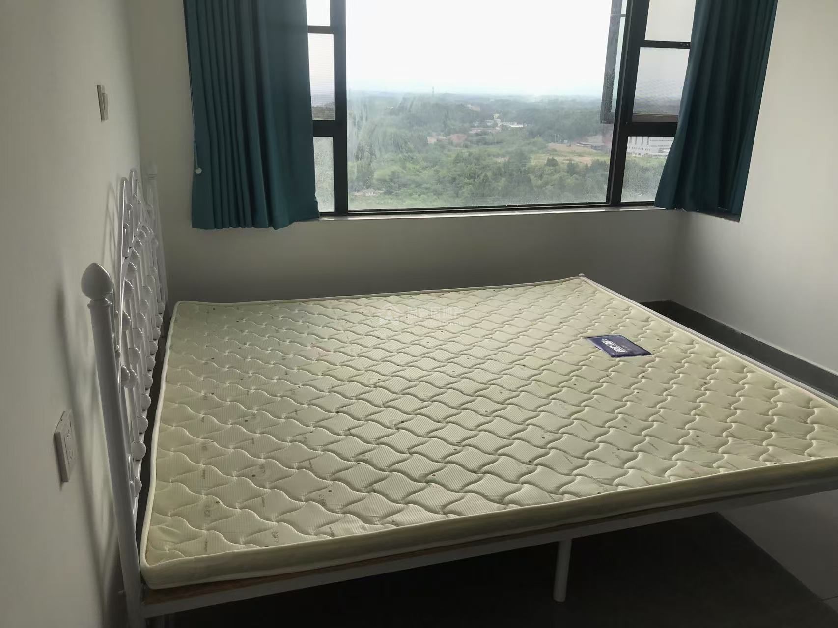 Z-33002二手房图片