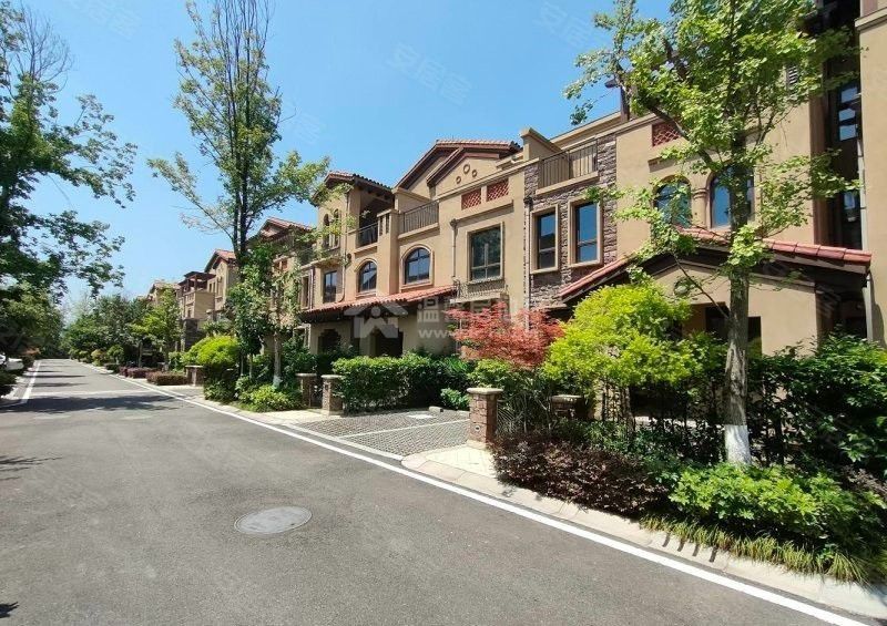 世茂云湖3区5区图片